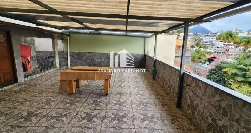 Casa com 2 quartos à venda na Rua João Heringer, 142, Braunes, Nova Friburgo