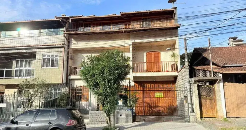 Casa com 7 quartos à venda na Rua Vicente Sobrinho, 177, Olaria, Nova Friburgo