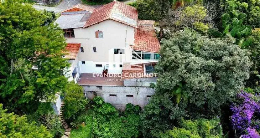 Casa com 6 quartos à venda na Rua Euclides da Cunha, 63, Braunes, Nova Friburgo