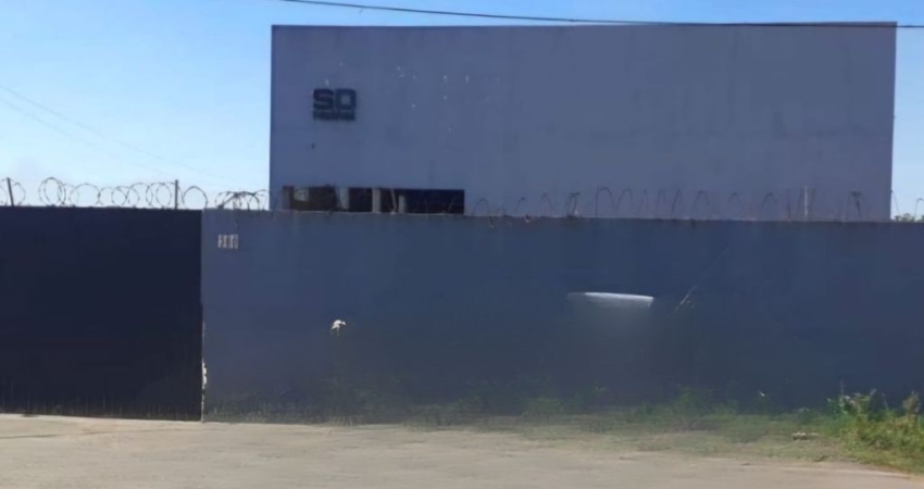 Excelente barracão na Fazenda Rio Grande