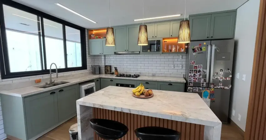 Vendo lindo sobrado semi mobiliado no jardins porto com quintal