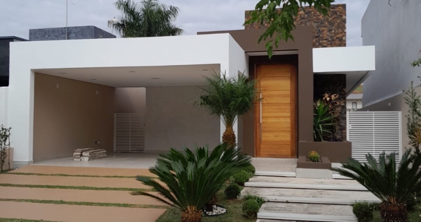 Casa térrea em condomínio fechado, Residencial Veneza