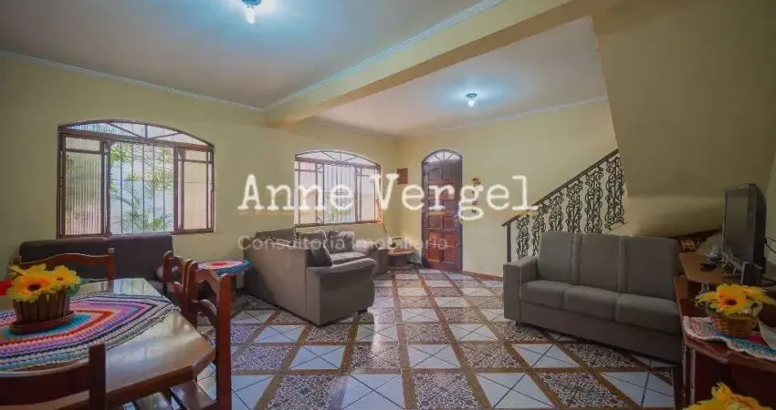 Casa com 5 quartos à venda no km18 em Osasco 234m² com 4 vaga de carro próxima à Estação CPTM Quitaúna