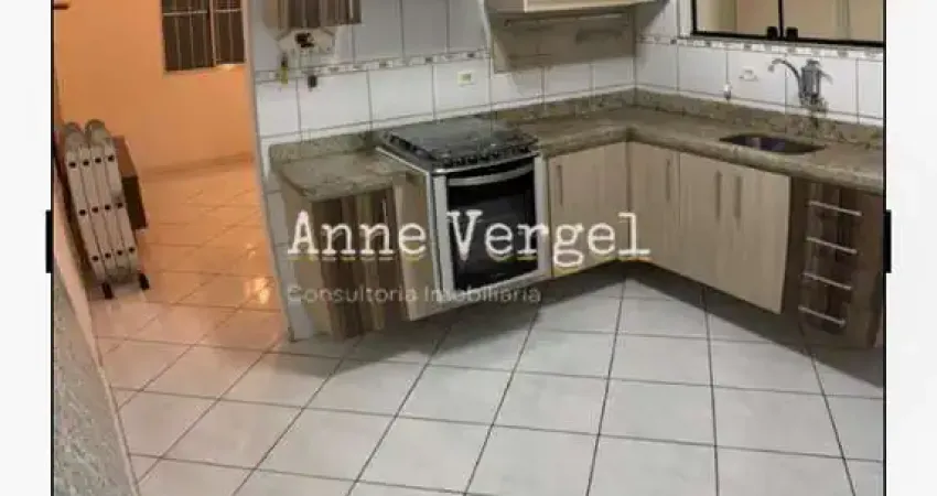 Casa com 2 quartos à venda no Bairro Santo Antônio em Osasco com 196m² e 1 vagas de carro próximo à Avenida João de Andrade