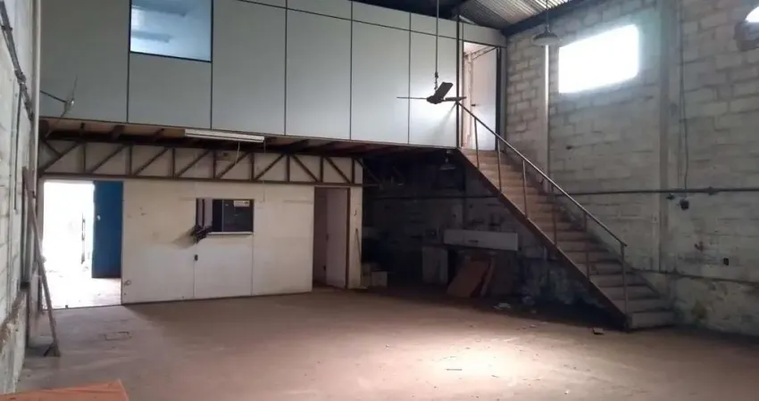 Barracão à venda, 151 m² por R$ 400.000,00 - Centro - Barretos/SP