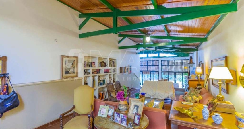 Casa à venda, 351 m² por R$ 750.000,00 - Centro - Barretos/SP