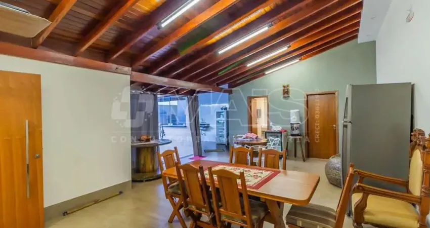 Casa à venda, 207 m² por R$ 750.000,00 - Parque dos Ipes - Barretos/SP