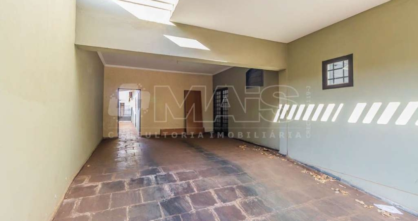 Casa com 5 dormitórios para alugar, 266 m² por R$ 3.700,00/mês - Fortaleza - Barretos/SP
