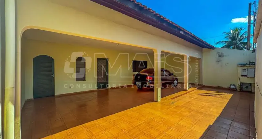 Casa com 3 dormitórios à venda, 186 m² por R$ 370.000,00 - Jockey Club - Barretos/SP