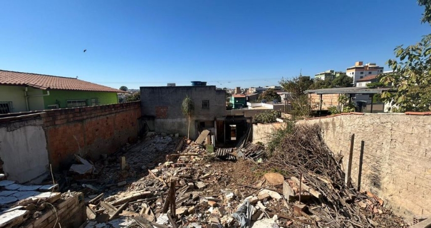 Lote  360 metros com escritura e registro  no Bairro São Joaquim em Contagem