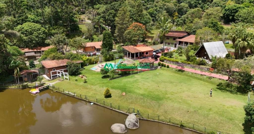 Chácara para alugar em Jardim Rosa Azul (caucaia Do Alto) de 5250.00m² com 3 Quartos, 3 Suites e 10 Garagens