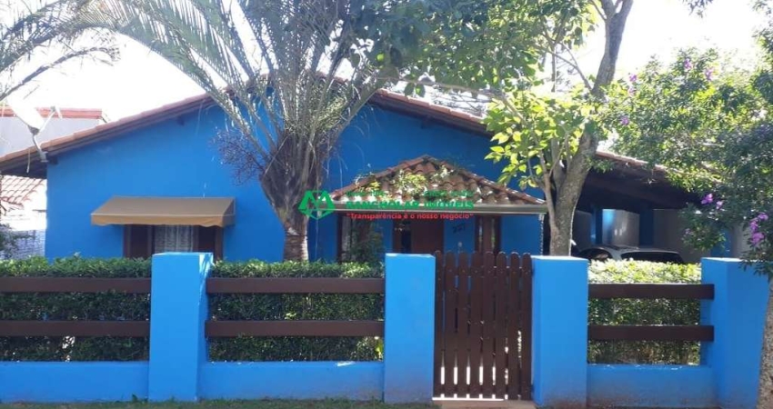 Casa de Condomínio para venda em Parque Santo Afonso de 450.00m² com 2 Quartos, 2 Suites e 2 Garagens