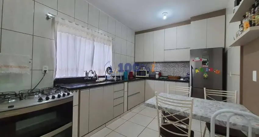 Casa com 3 quartos à venda na Virgílio Pessotti, 81, Parque dos Eucalíptos, Mogi Guaçu
