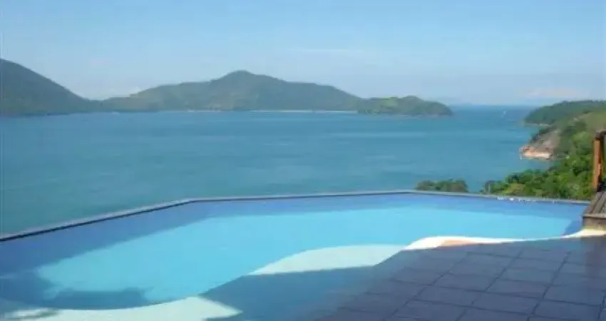 Ubatuba, Condomínio Ponta das Toninhas, Belíssima casa com cinematográfica vista para o mar e Ilha Anchieta