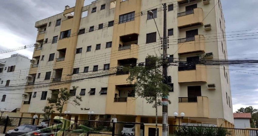 Ubatuba, Itagua -  Apartamento com 02 dormitórios sendo 01 suite com elevador.