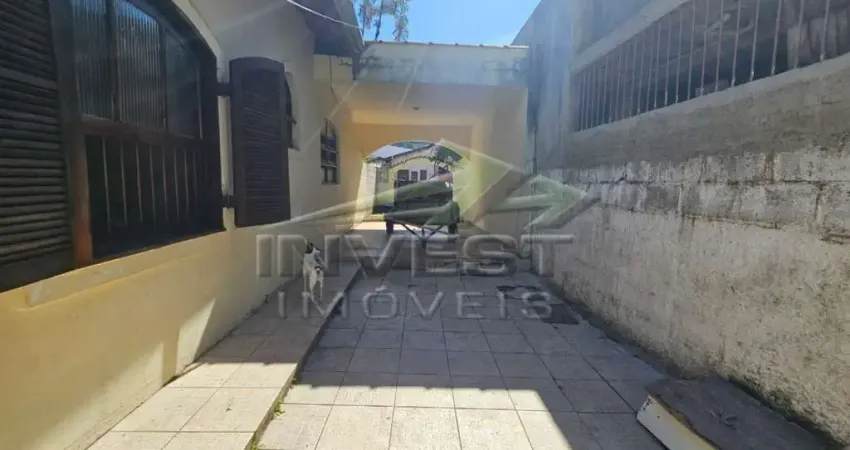 Ubatuba, Centro - Casa 02 dormitórios, excelente para fins comercial.