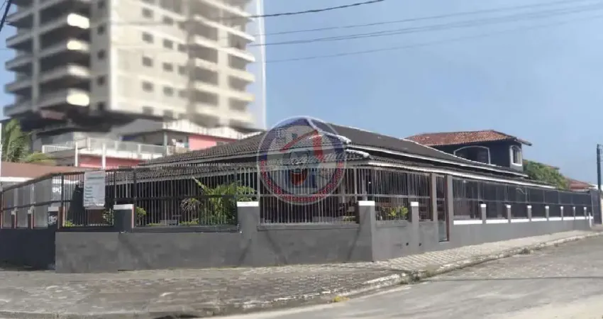 Casa com 4 dorms, Santa Eugênia, Mongaguá - R$ 1.2 mi, Cod: 5784-3