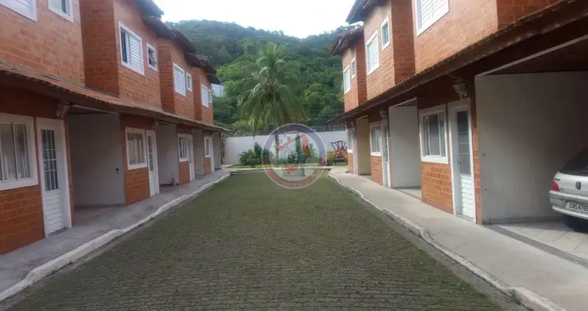 Sobrado de Condomínio com 3 quartos, Vila São Paulo, Mongaguá - R$ 320 mil, Cod: 7339-6