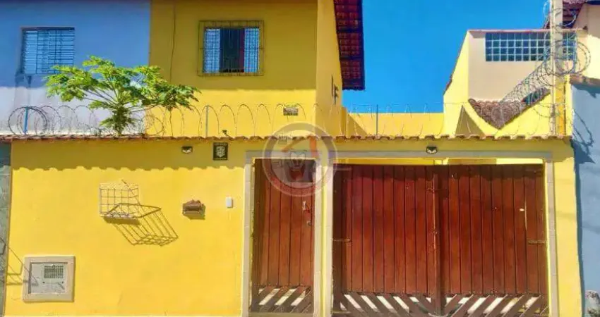 Sobrado com 2 quartos, Vila Atlatica, Mongaguá - R$ 300 mil, Cod: 9000-3