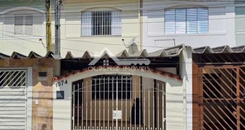 Sobrado para Venda em Guarulhos, Parque Santo Antônio, 2 dormitórios, 2 banheiros, 2 vagas