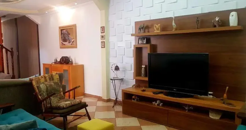 Sobrado para Venda em Suzano, Vila Figueira, 3 dormitórios, 1 suíte, 3 banheiros, 2 vagas