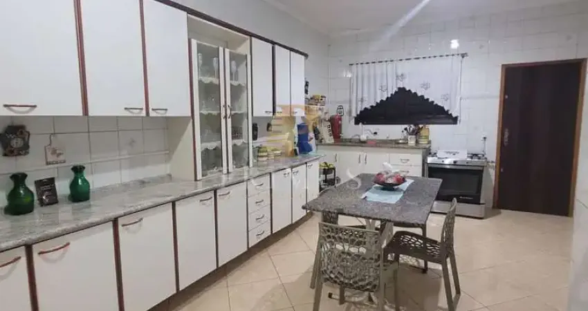 Casa para Venda em Suzano, Jardim Suzano, 2 dormitórios, 2 suítes, 3 banheiros, 2 vagas