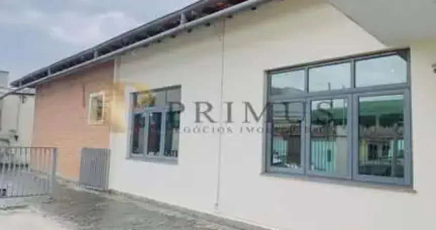 Casa comercial para locação em suzano, jardim santa helena, 3 dormitórios, 1 suíte, 3 banheiros, 6 vagas