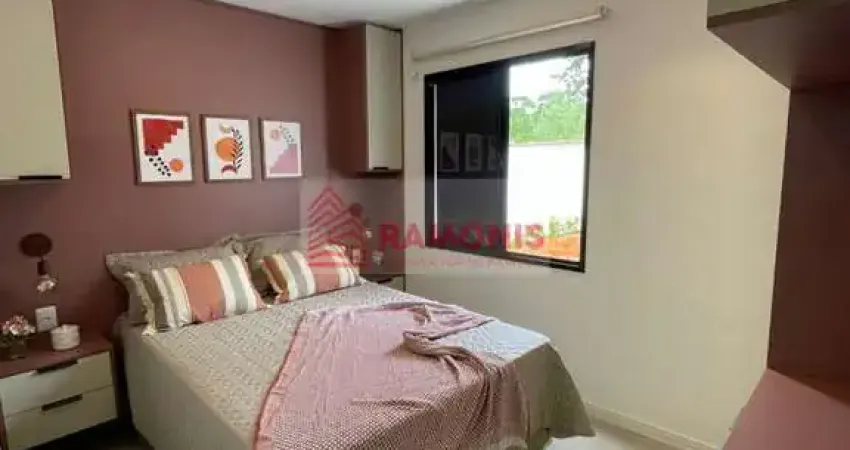 Casa em Cotia à venda com 2 quartos, 1 WC  e 2 vagas, Aguassai, Cotia - SP