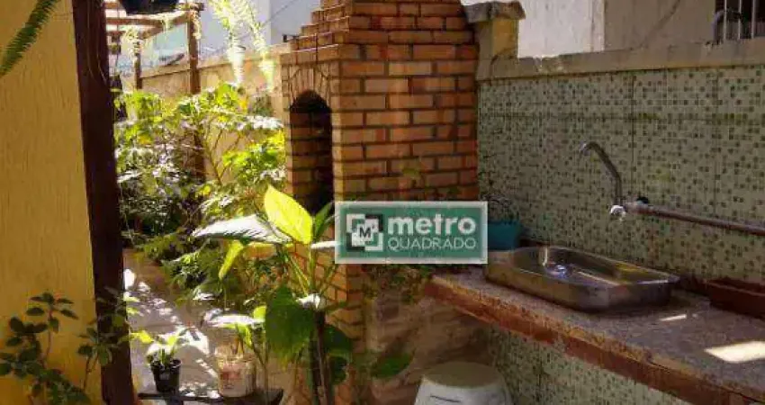Casa com 2 dormitórios à venda, 54 m² por R$ 350.000,00 - Extensão do Bosque - Rio das Ostras/RJ