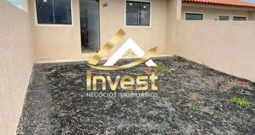Casa 2 quartos com amplo terreno na frente e fundos