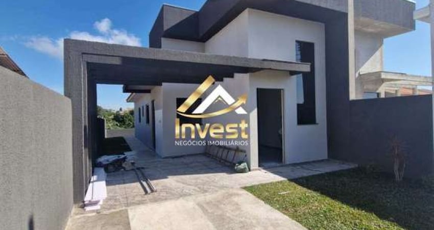 Casa Espaçosa com 3 Quartos, Pé Direito Alto e Grande Terreno – Conforto e Estilo com Passagem Lateral!