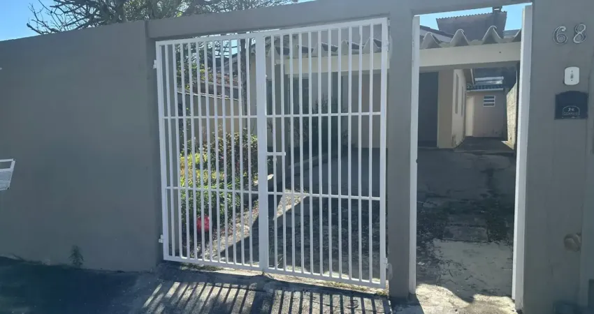 Casa térrea reformada, com 3 dormiórios sendo uma edicula, – oportunidade em mogi das cruzes