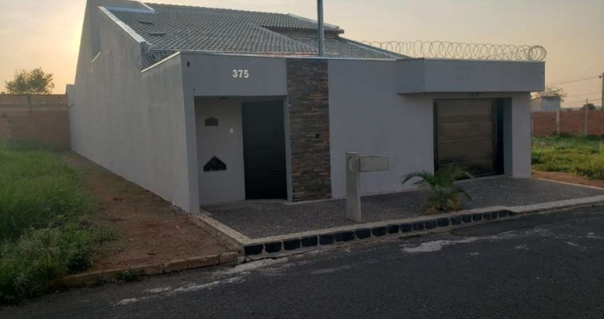 Casa com 4 quartos à venda no Jardim Holanda, Uberlândia 