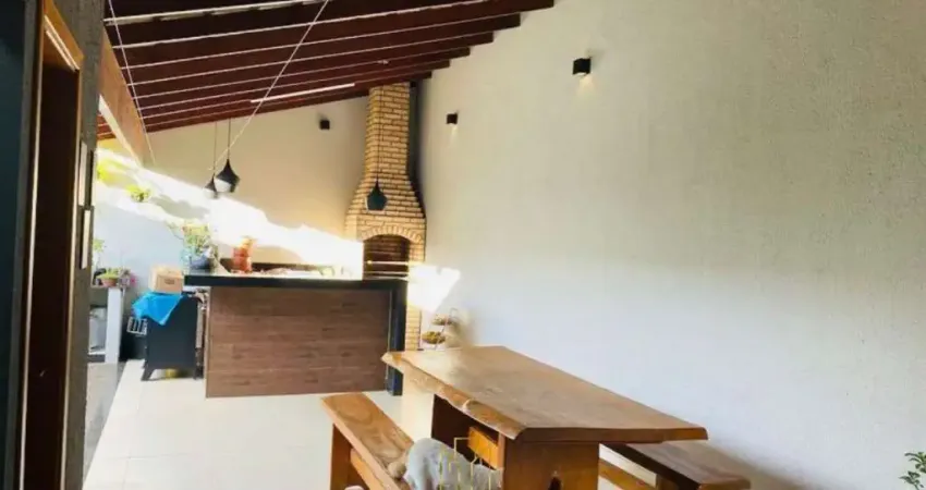 Casa com 3 quartos à venda no Pampulha, Uberlândia 