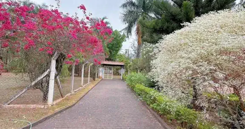 Chácara de luxo à venda em Uberlândia-MG,  Chácaras Eldorado: 4 quartos, 3 suítes, 1 sala, 4 banheiros, 324m² de área.