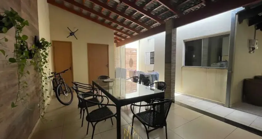 Imperdível: Casa à venda em Uberlândia-MG, bairro Jardim Europa - 3 quartos, 1 suíte, 3 banheiros, 3 vagas de garagem!