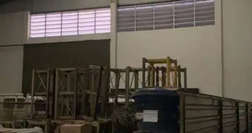 Galpão Comercial à Venda em Uberlândia-MG - Bairro Alto Umuarama  530,00m² de Área Aguardam por Você!