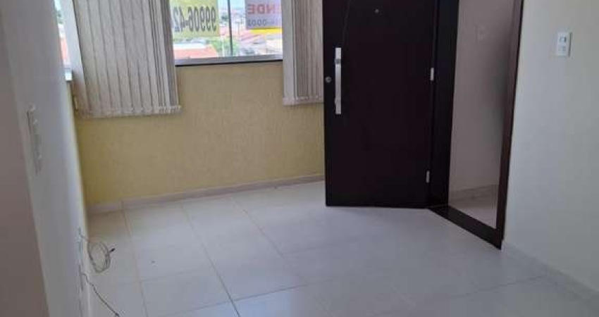 Apartamento à venda em Uberlândia-MG, no bairro Segismundo Pereira: 2 quartos, 1 suíte, 1 sala, 1 banheiro, 1 vaga - 85,59 m².