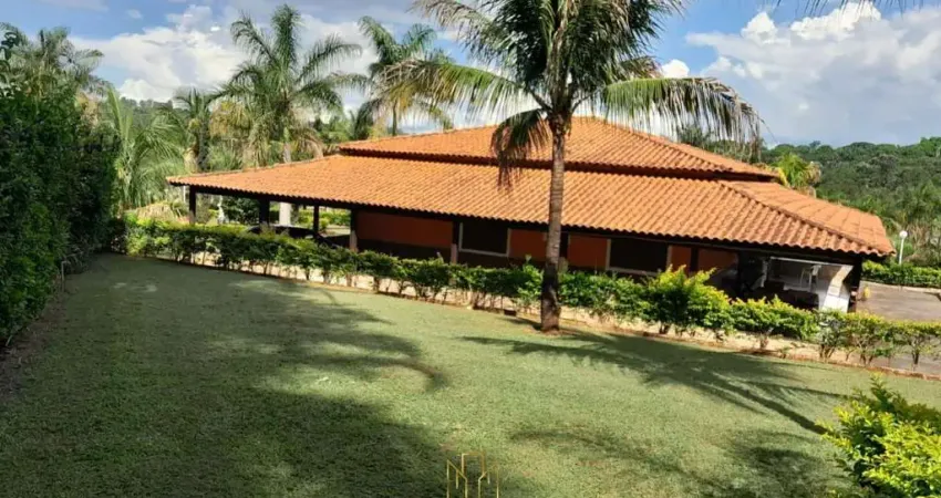 Chácaras Eldorado - Condomínio de Luxo em Uberlândia-MG: 3 Quartos, 2 Suítes, 4 Vagas de Garagem, 604m² de Área!