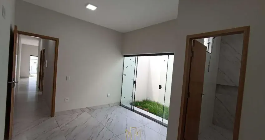 Excelente oportunidade: Casa em Condomínio à venda no Jardim Ipanema, Uberlândia-MG! 2 quartos, 1 suíte, 1 sala, 1 banheiro, 3 vagas, 65m².