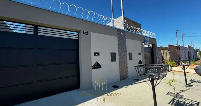 Oportunidade única: casa à venda em Uberlândia-MG, no bairro Jardim Canaã, com 3 quartos, 1 suíte, 1 sala, 1 banheiro e 2 vagas de garagem!
