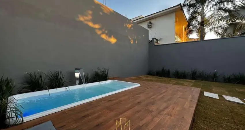 Imperdível casa à venda em Uberlândia-MG, bairro Osvaldo Rezende: 3 quartos, 1 suíte, 2 banheiros, 3 vagas de garagem.
