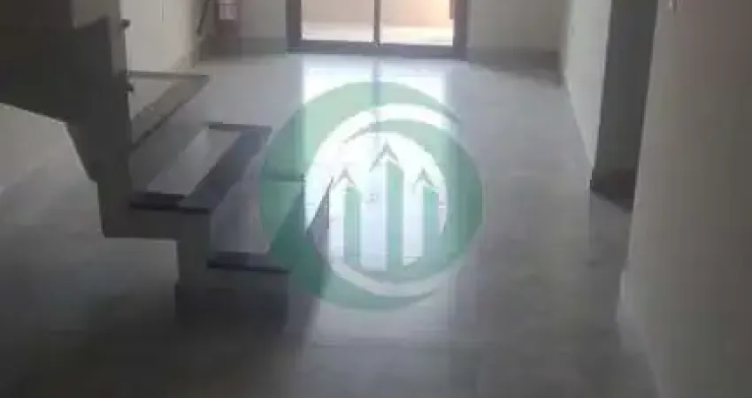 Ótimo cobertura na Vila Floresta