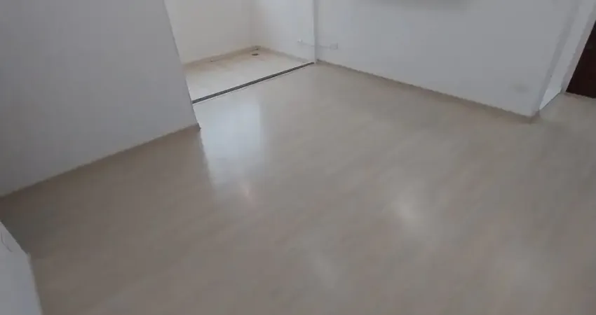 2 VAGAS DE GARAGEM COBERTA - 3 DORMITORIOS SENDO 1 SUITE