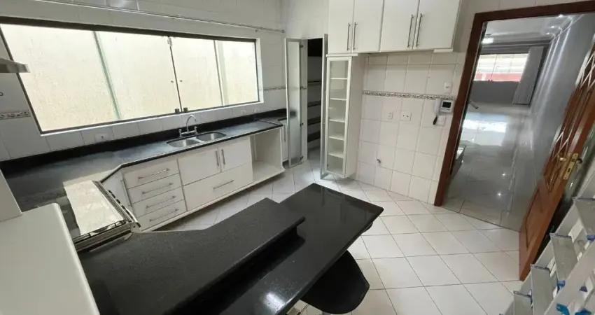 Casa com 3 quartos à venda na Rua Luís Arnoni, 245, Vila Irmãos Arnoni, São Paulo