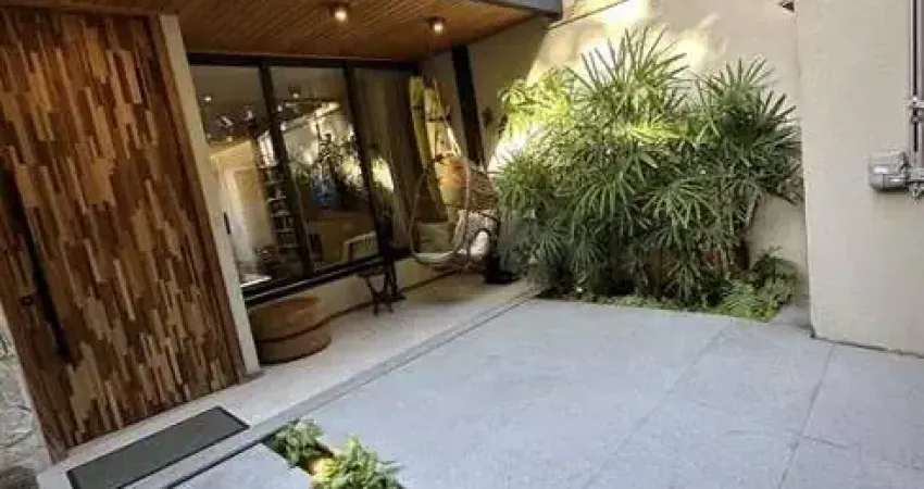 Casa contempôranea pronto para morar Praia da Barra posto 6