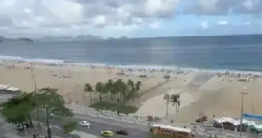Lindo Double suíte pronto para morar Avenida Atlântica.