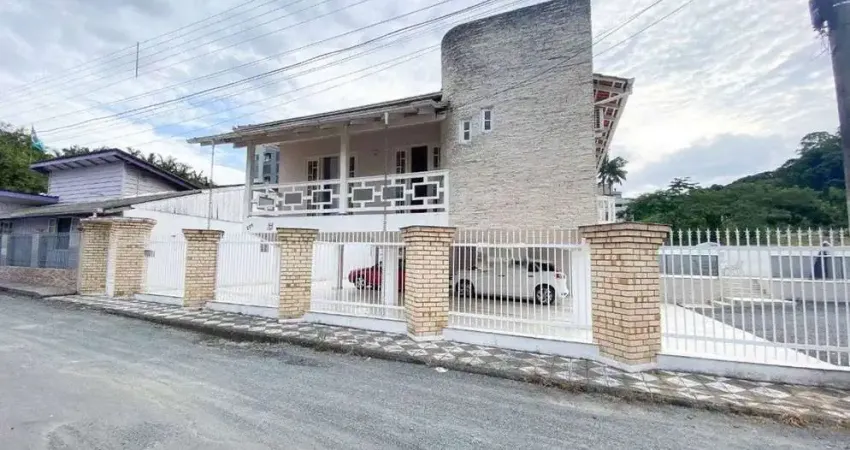 Casa com 3 quartos à venda no Velha, Blumenau