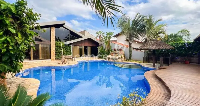 Casa com 4 Dormitórios 2 Vagas e Piscina na Itoupava Norte!