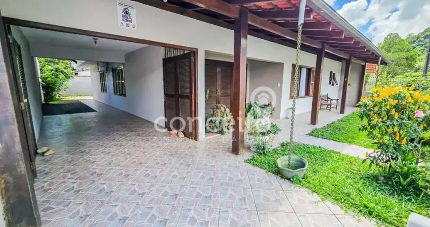 Casa com 4 quartos à venda no Garcia, Blumenau 